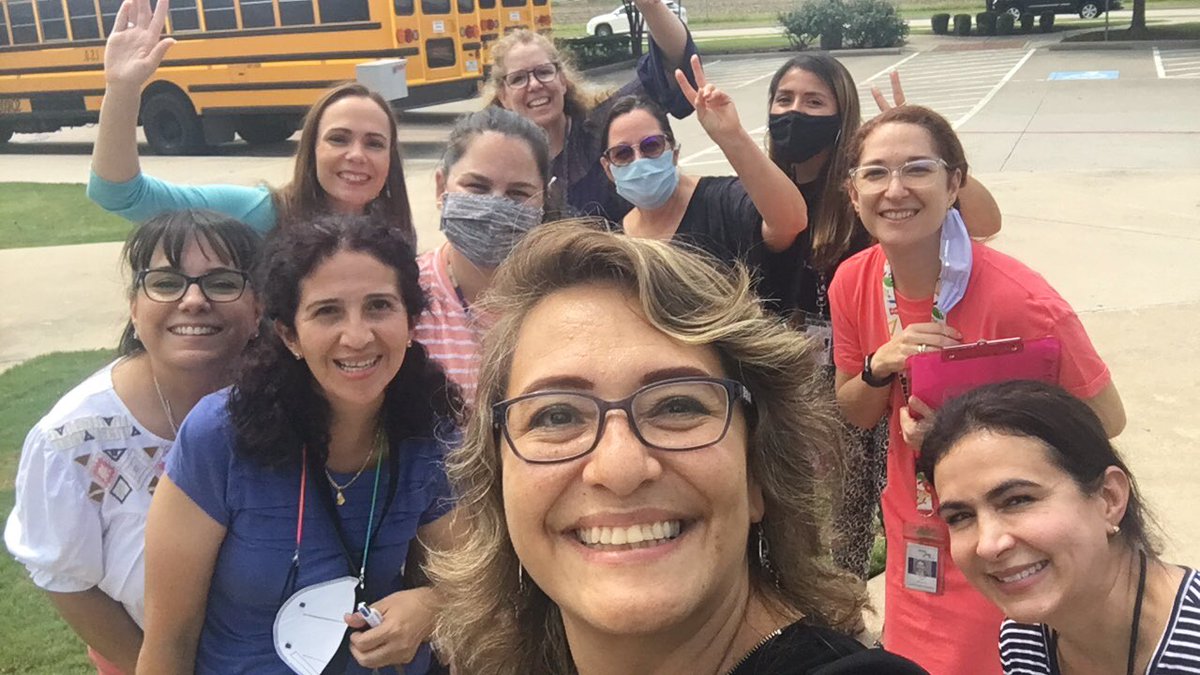 CDinorahHC's tweet photo. 3:09 students going home!! โ
@CarrollFISD #awesometeamwork https://t.co/x7Hn7Sfitg