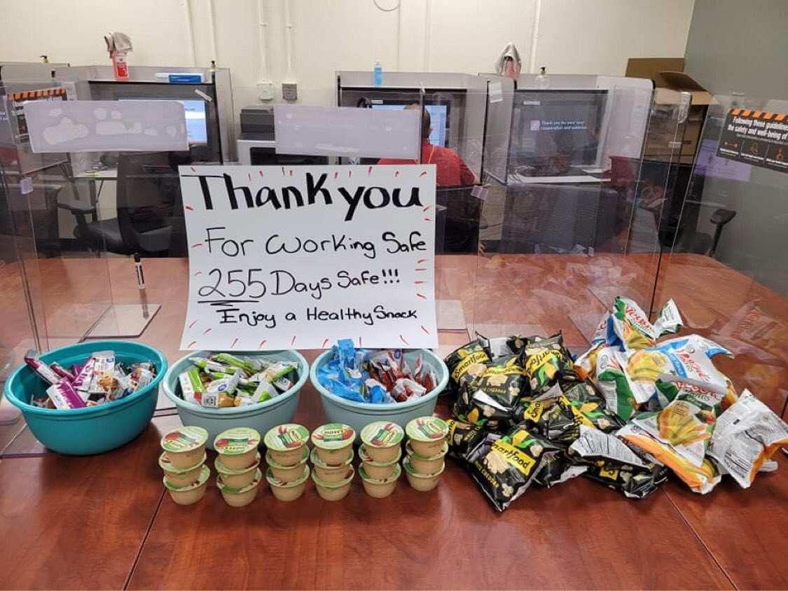 Thank you for working safe every day !!! Great job 1542 255 days safe !! Enjoy a day of healthy snacks @kylerey81 <a href="/eoinbaily/">Eoin Baily</a> <a href="/NeriWilliams/">Neri Williams</a> <a href="/lindseyTHD/">Lindsey Chapman</a> <a href="/RodriguezMBridg/">Bridgett Rodriguez</a>