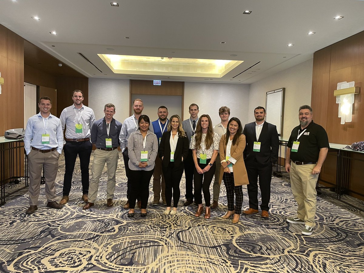 Meet the 2021 Young Apple Leader class, together in Chicago for #AppleOutlook2021