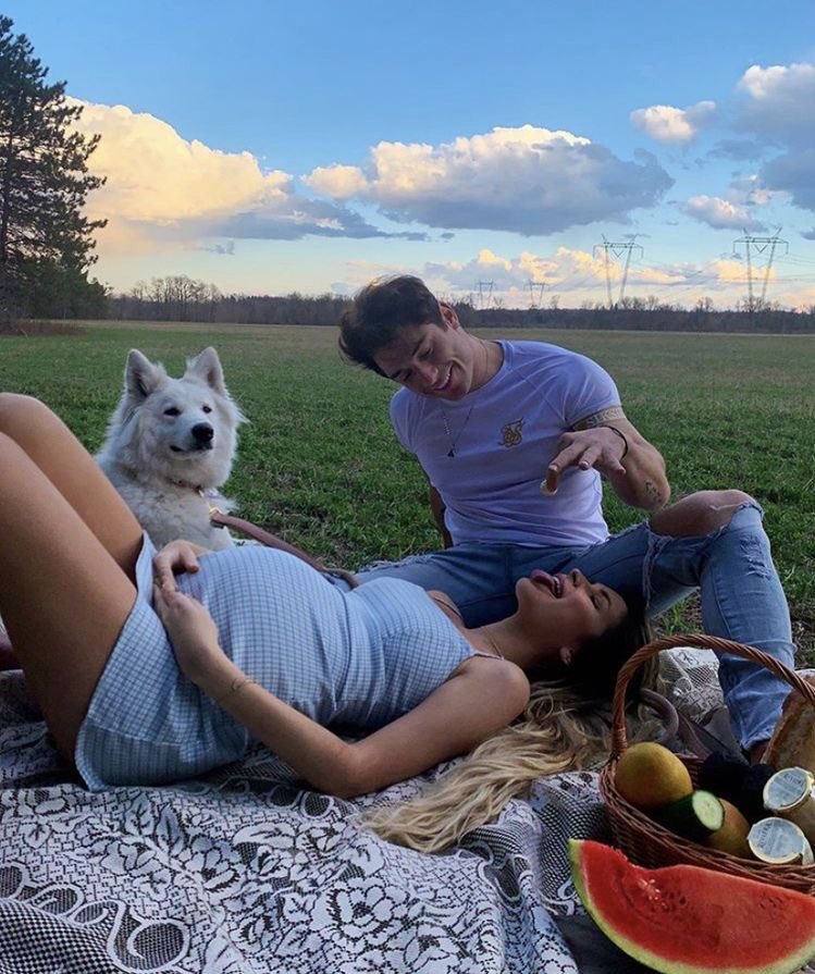 ChristopherMofc's tweet image. Ya se le nota el embarazo teniente.