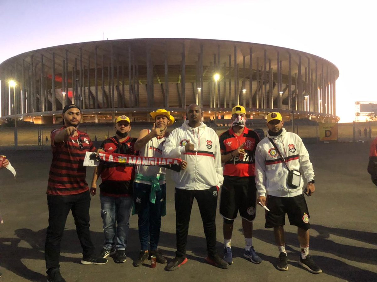 TFMBTQCG's tweet photo. Porra mano essa caravana foi foda !!!
Tirando o batizado que foi as 04:54 da manhã 🤣. O resto ta foi aulas rapaziada ...@BotequimVP
#Próximaparadauruguai🔴⚫🤙🏻🍺🚌🏟 https://t.co/pQe0EeFrEL