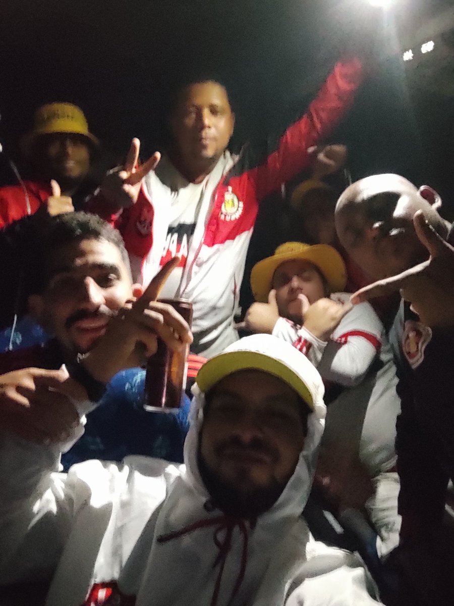 TFMBTQCG's tweet photo. Porra mano essa caravana foi foda !!!
Tirando o batizado que foi as 04:54 da manhã 🤣. O resto ta foi aulas rapaziada ...@BotequimVP
#Próximaparadauruguai🔴⚫🤙🏻🍺🚌🏟 https://t.co/pQe0EeFrEL