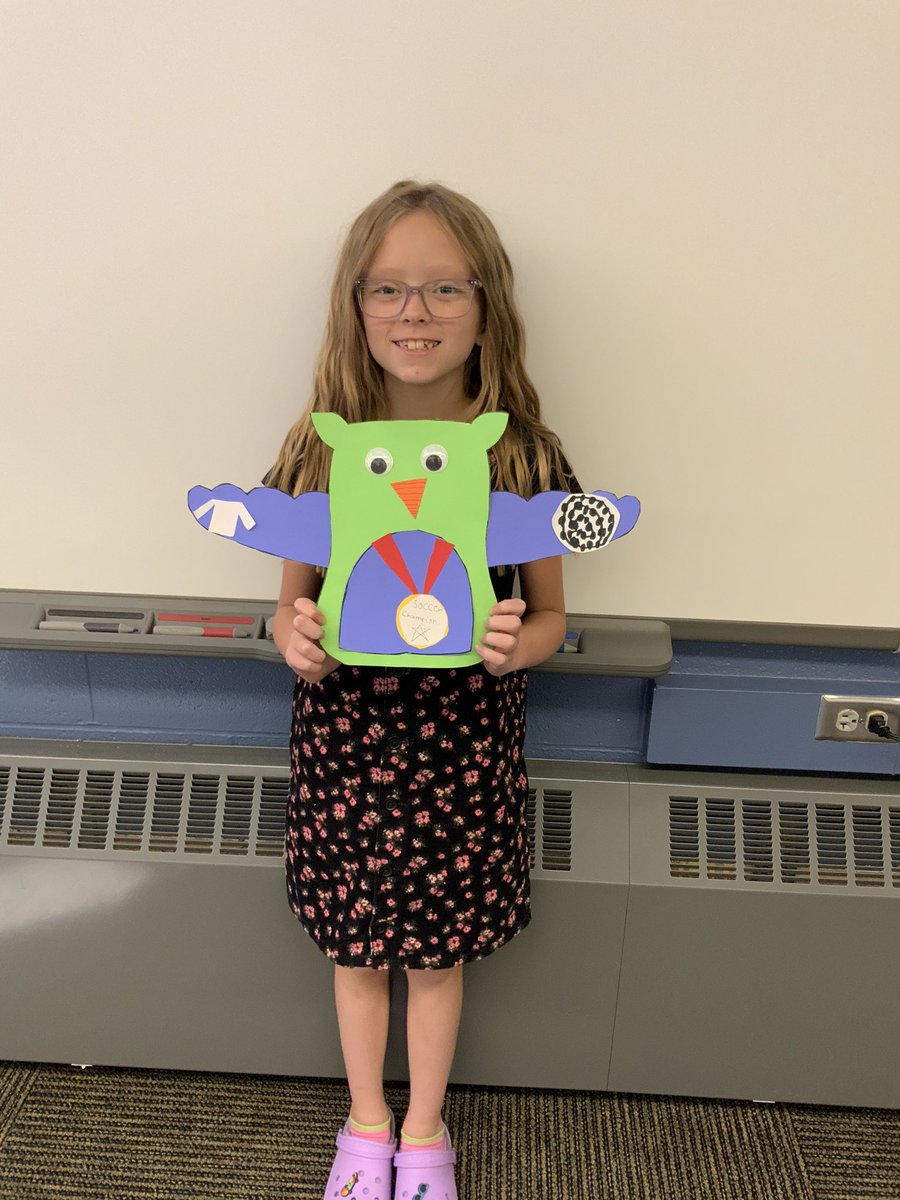 MsFrovarp3's tweet photo. Introducing this year’s 3rd Grade Owl Stars! #TES https://t.co/rhVMr5YAlT