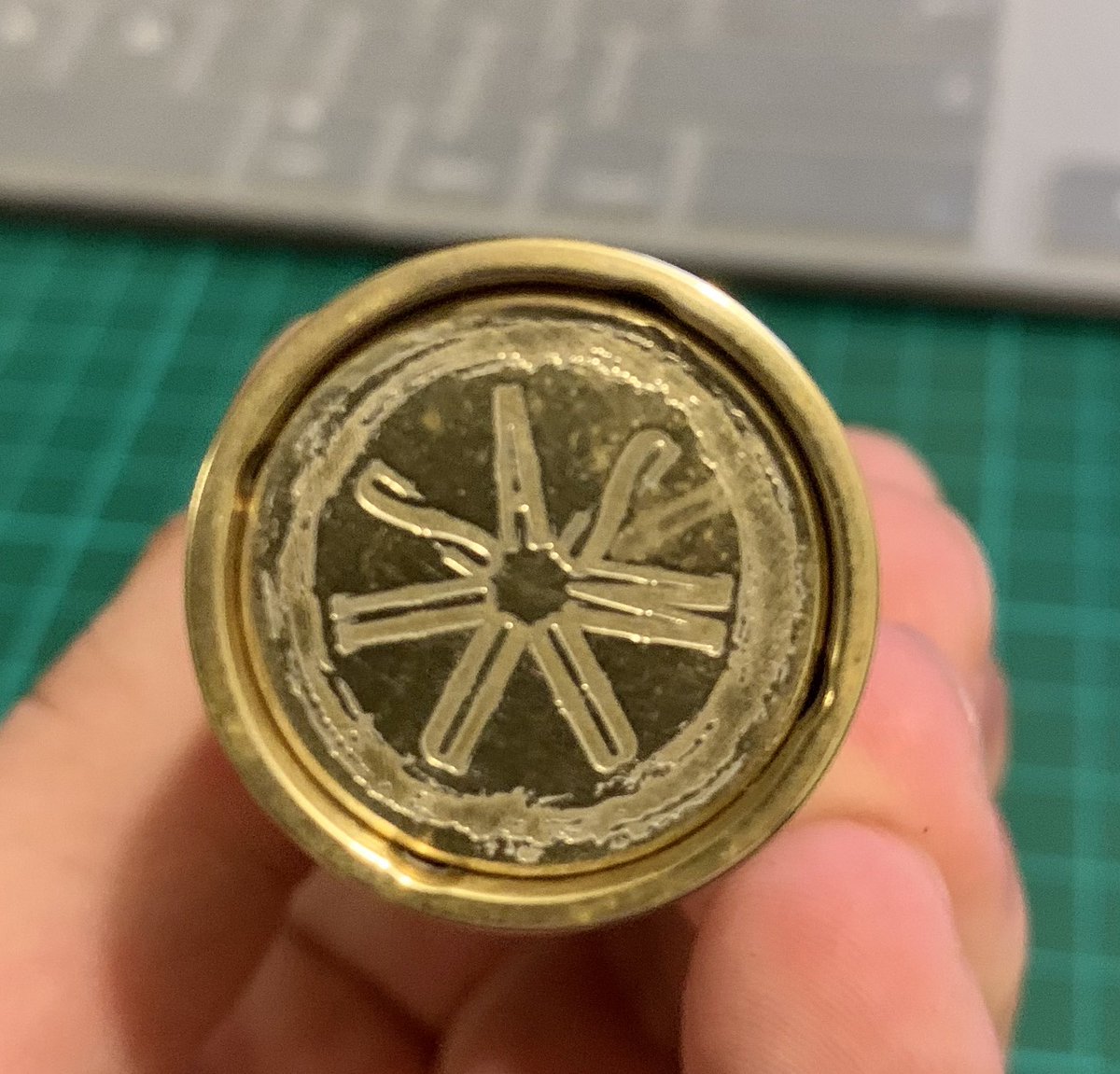 MinisterOfVape's tweet image. Dear friends, believe it or not, but this is an #Asmodus #mechmod brilliant! Just dug it up😊 #vaping