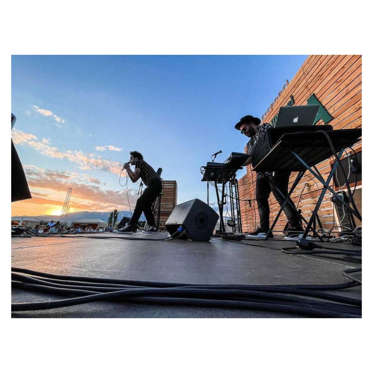 KuquiAlegre's tweet photo. !Gracias @CerdanyaMusicF  ! https://t.co/mkprI227Iq