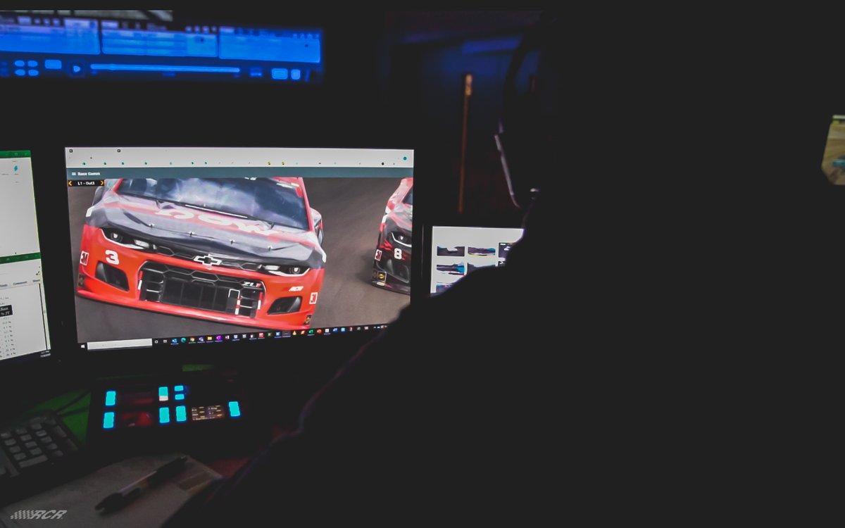 RCRracing's tweet photo. The Command Center at RCR features predictive analytics, AI technology and engineering to help maximize at-track performance.

#DowScienceFriday | @DowSports https://t.co/23xL6Q6A8z