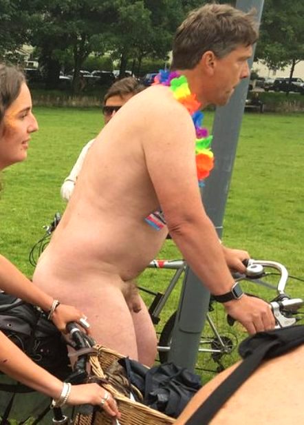 SNudists's tweet photo. Events like #WNBR #WorldNakedBikeRide help to #NormalizeSmallDicks by showing men who have a #MicroDick #SmallCock #TinyDick #ThinDick and even a #AverageDick are the norm. #SmallPenisPride #SmallCocksRock #SmallPenisPositivity #NormalizeNudity #Nudism #Naturism #PublicNudity https://t.co/oWu4g6VDuQ