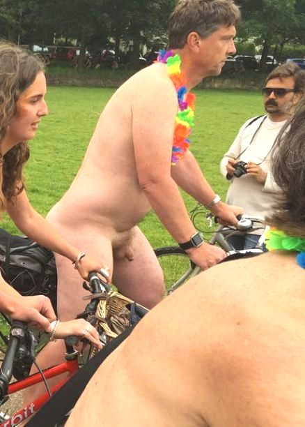 SNudists's tweet photo. Events like #WNBR #WorldNakedBikeRide help to #NormalizeSmallDicks by showing men who have a #MicroDick #SmallCock #TinyDick #ThinDick and even a #AverageDick are the norm. #SmallPenisPride #SmallCocksRock #SmallPenisPositivity #NormalizeNudity #Nudism #Naturism #PublicNudity https://t.co/oWu4g6VDuQ