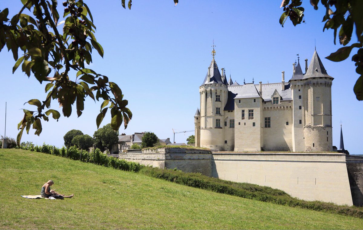 ソミュール城 Twitter Search Twitter