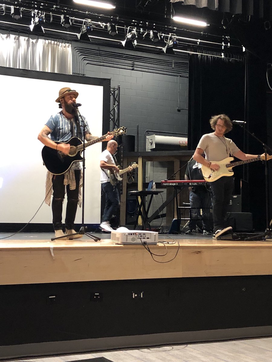 BeverlyLSmith1's tweet photo. So thankful for our relationship with Hope Community Church. We had a mini concert today that really lifted our spirits!!! #leanonme       💙 💛 https://t.co/y7EFhIzERR