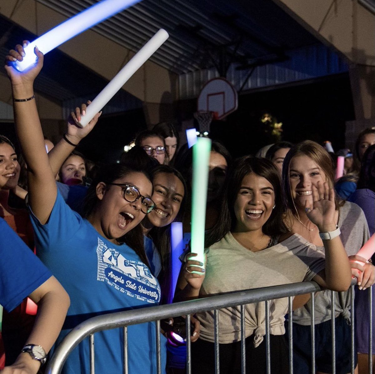 ASUOrientation's tweet photo. Welcome Back Bash starts tonight at 9 p.m. @ the Pavilion - hope we see you there!! 🥳 #angelostate @AngeloStateUCPC https://t.co/stRoS6bHtu