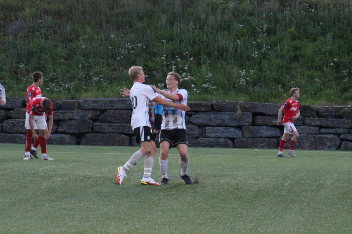 torery's tweet photo. G19 Interkrets: Asker-Kongsvinger 4-2 (2-0). Mål, Asker: John Ulrik, Spiten, Filip (straffe) og Sana. @AskerFotball https://t.co/0UFbtyuiVS