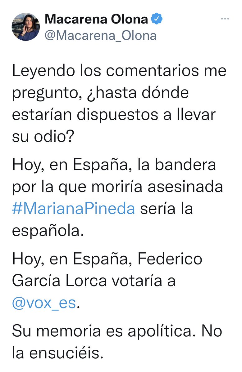 protestona1's tweet photo. Que dice Macarena que Lorca votaría a Vox…

Ella no es imbési, se cree que los imbésiles somos los demás… 🙄🙄🙄 https://t.co/7htH1mHzo9