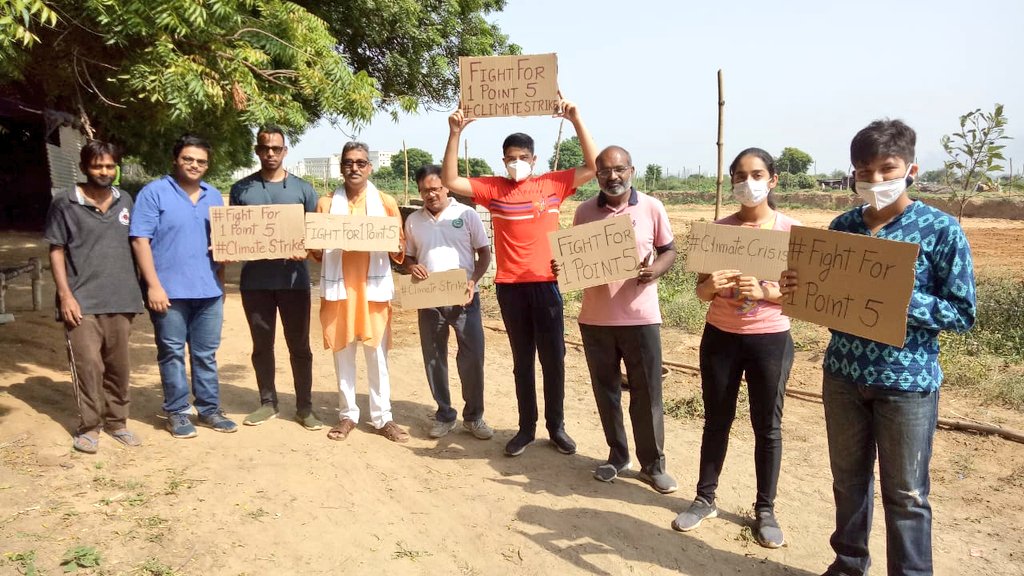 Week58 #ClimateStrike🌍 in #India🇮🇳 #ClimateCrisis is hitting everyone from old to child. We have ZERO YEARS to deal with #ClimateChange. How can we pretend this is normal? #FridaysForFuture @GretaThunberg @vanessa_vash @KaoHua3 @Fridays4future @FFFIndia @rwclimate @ShreyaTuli_