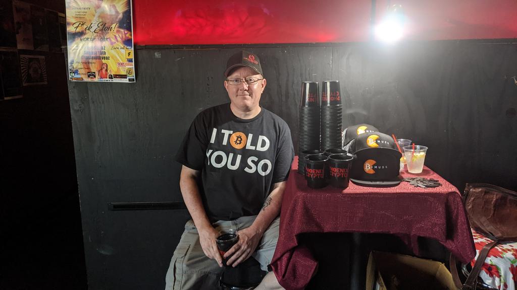 phxcrypto's tweet photo. We are at the Fuck Elon at #lastexitlive now! Listening to @orangepillpod @stacyherbert &amp; @maxkeiser speak truth! #bitcoin #Phoenix https://t.co/avdS1fAfrg