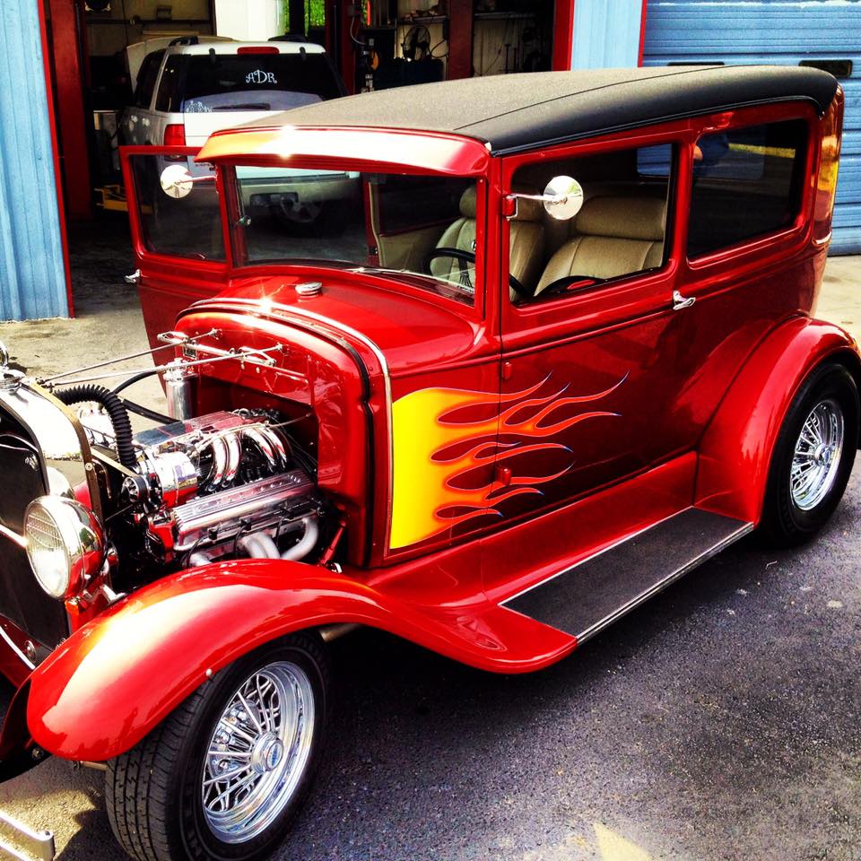 frndlytransm_nc's tweet image. We built a custom transmission for this hot rod to make it even cooler! #transmissionservice #customtransmission #hotrod #tbt