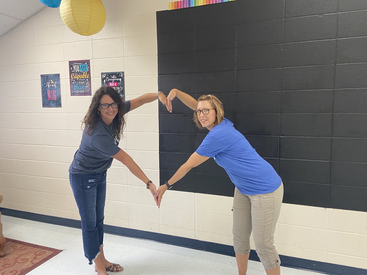 Working together to be a productive team member! #BetterTogether <a href="/BombersMh/">Mountain Home Public Schools</a> <a href="/PinkstonMiddle/">Pinkston Middle</a>