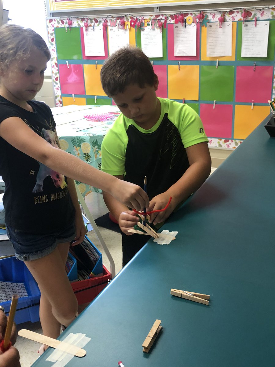 mskcaldwell4's tweet photo. STEM Challenge #balancingpencil #BBBam https://t.co/GnnqHFQEEJ