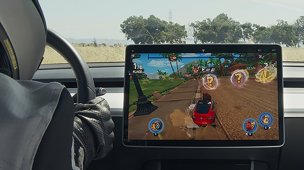 Playing games in a Tesla