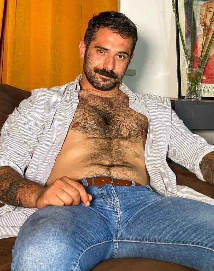OnBearSays's tweet photo. Keep Calm & Love Bears
https://t.co/mKAAbTEYh8
#beard #hairy #barba #hairychest #woof #sexymen #hunk #fur #bear #beardedmen #hairyguy #muscle #sixpack #gym #chest #barbudos #barbu #scruff #scruffy #swag #gay #ampits https://t.co/lo8n9SHsLk