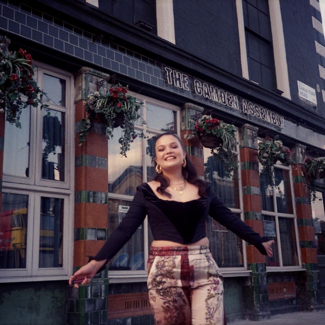 *new Lola Young EP tonight*

me: