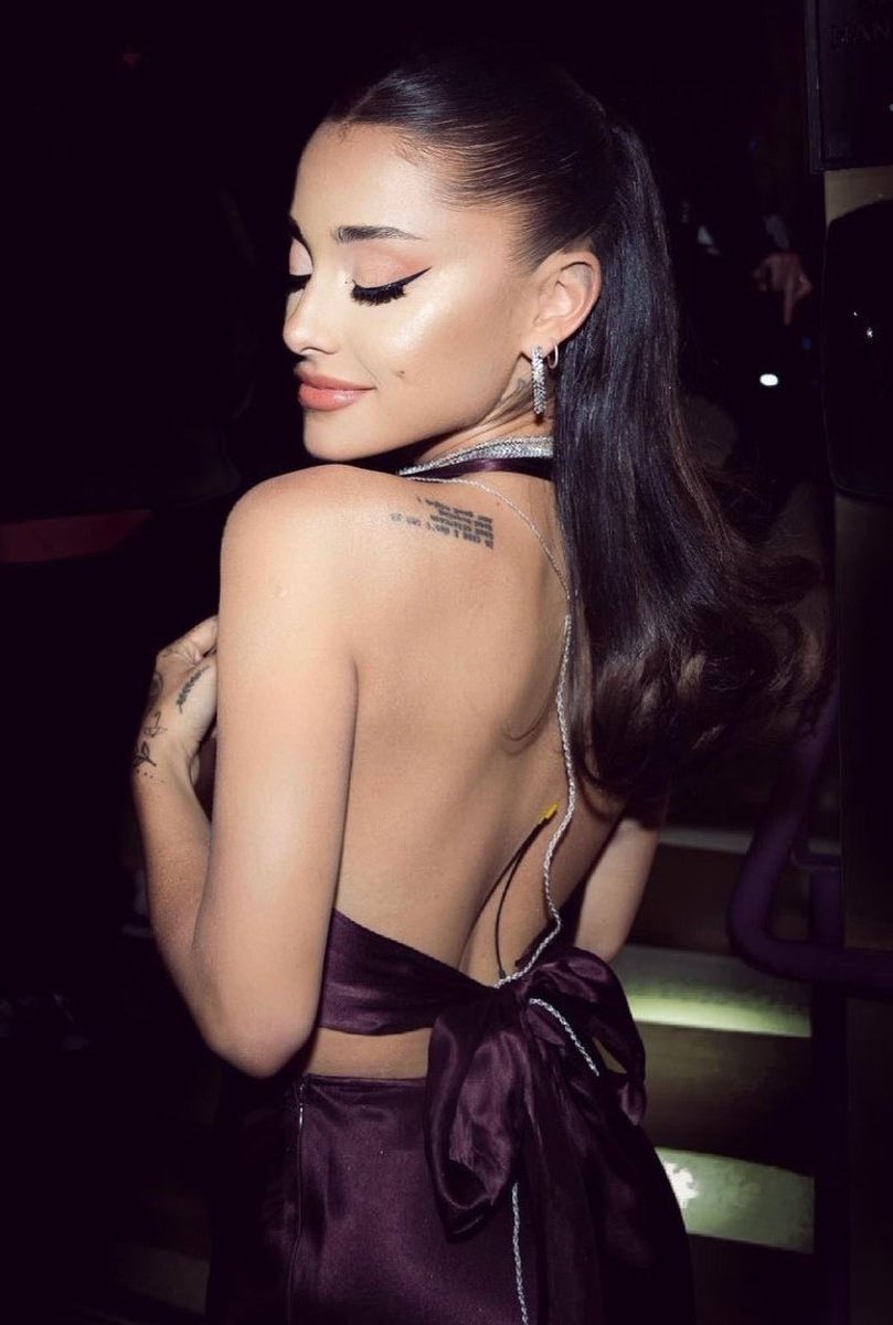 arianadataa tweet picture