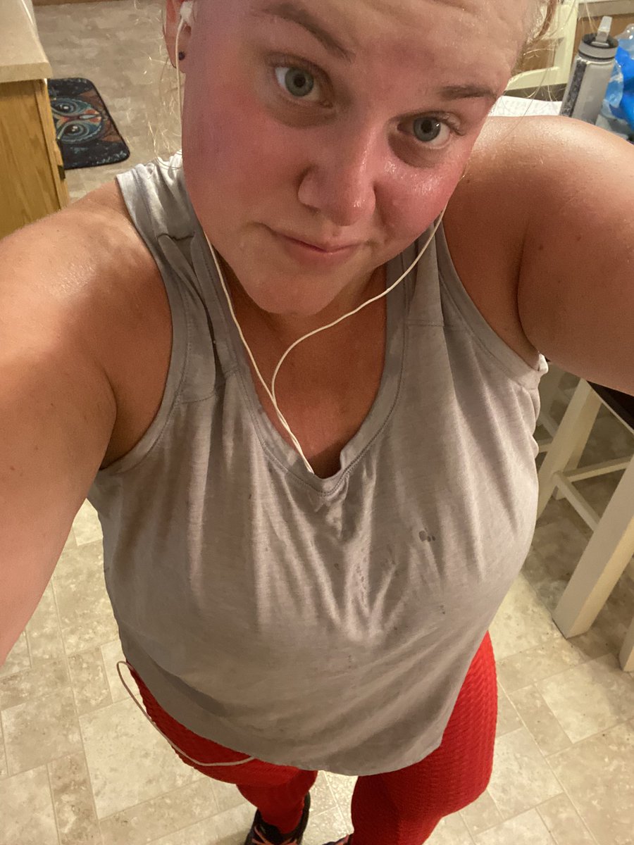 Another workout complete! It’s always nice when you have someone helping push to make you stronger! Thank you @alxellt0308 for pushing me to do 110 burpees! 😏😎😎 #LetsGetIt #fitness #Health #doingItForMe #fuckBurpees