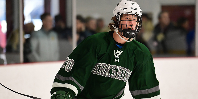 3.5⭐️Ben Boren to <a href="/MiddAthletics/">Middlebury Athletics</a>. Plays through contact. Gets off checks. High compete <a href="/BerkshireBVH/">Berkshire Hockey</a> standout is tough to separate from pucks. Wins battles &amp; plays w/pace. Reach &amp; hands to slip from traffic. Trending 📈<a href="/NZPrepHockey/">NZPrepHockey</a> 
📸<a href="/DanHickling/">Dan Hickling</a> 
👤neutralzone.net/mens/player/Be…