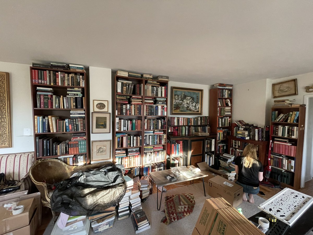 lzneedle's tweet photo. Anybody want books? I’m talking thousands of books. Please come take whatever you want. Rare books, first editions, leather bound Franklin editions, folio classics. 86 copies each of Joyce, Nabokov, Roth…. So many fucking books, please come take some books https://t.co/esFv87xQn0