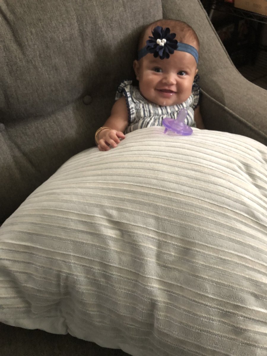 Daddy’s lil mama🖤