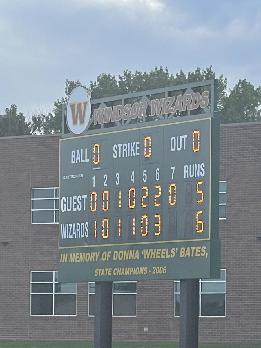 Wiz_rdAD's tweet image. Wizards defend home turf today against #1 @MeadAthletics in a great game by both teams. Wizards move to 1-1 on the season  and are back in action Tuesday at Silver Creek. Great job ladies!!! #skowizards #copreps @wizardprincipal @MeadHS @chsaa @gtribsports @coloradoanspts