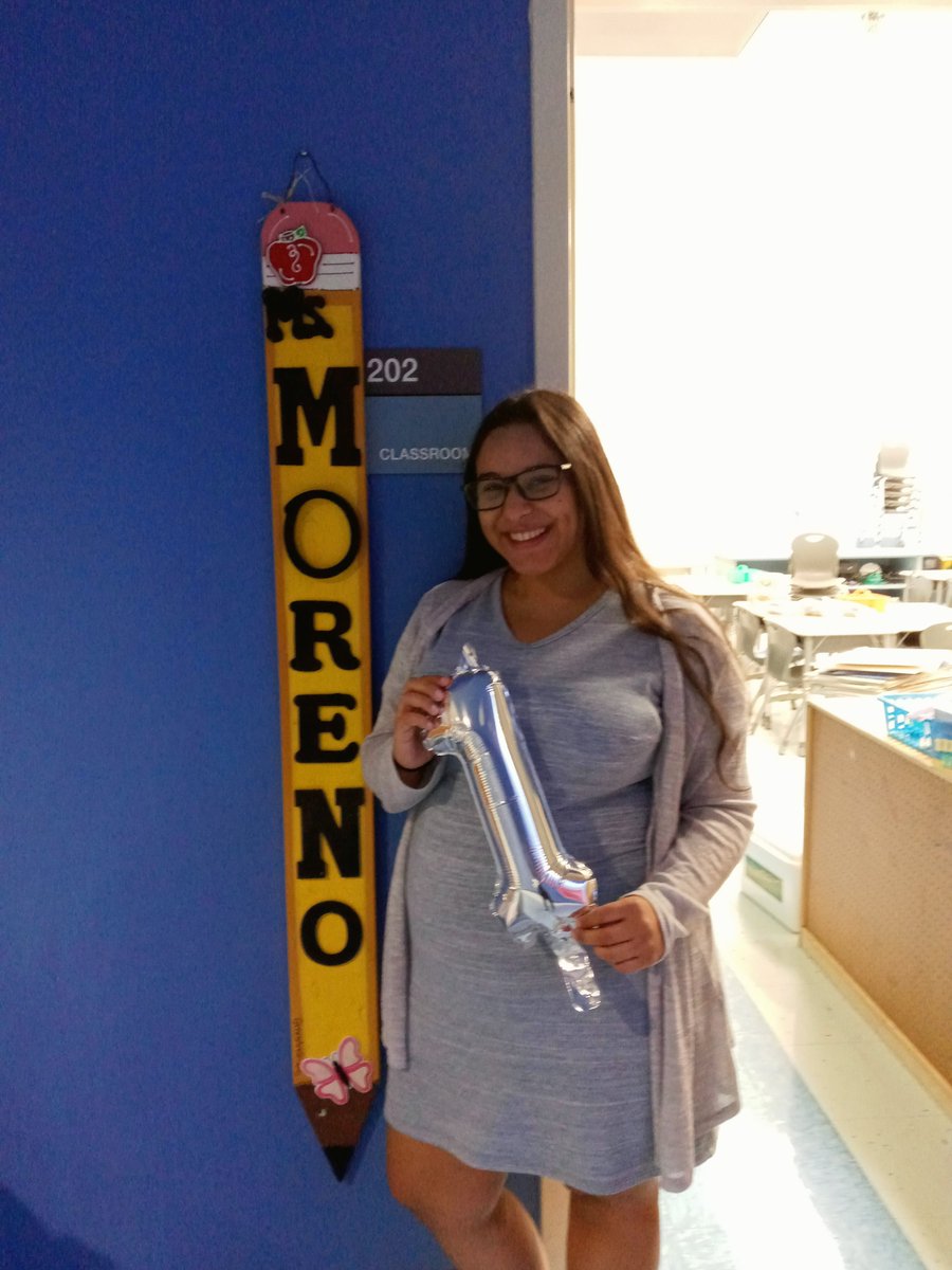 Ms_Guebara's tweet photo. Because every Mighty Mustang teacher gets a big pencil with their name on it! These 1st year teachers are ready to start the school year. 
@MorenoMustangs @acastro_hisd @elipadi67 @IlsaAVillarreal https://t.co/dYObk7NdvG