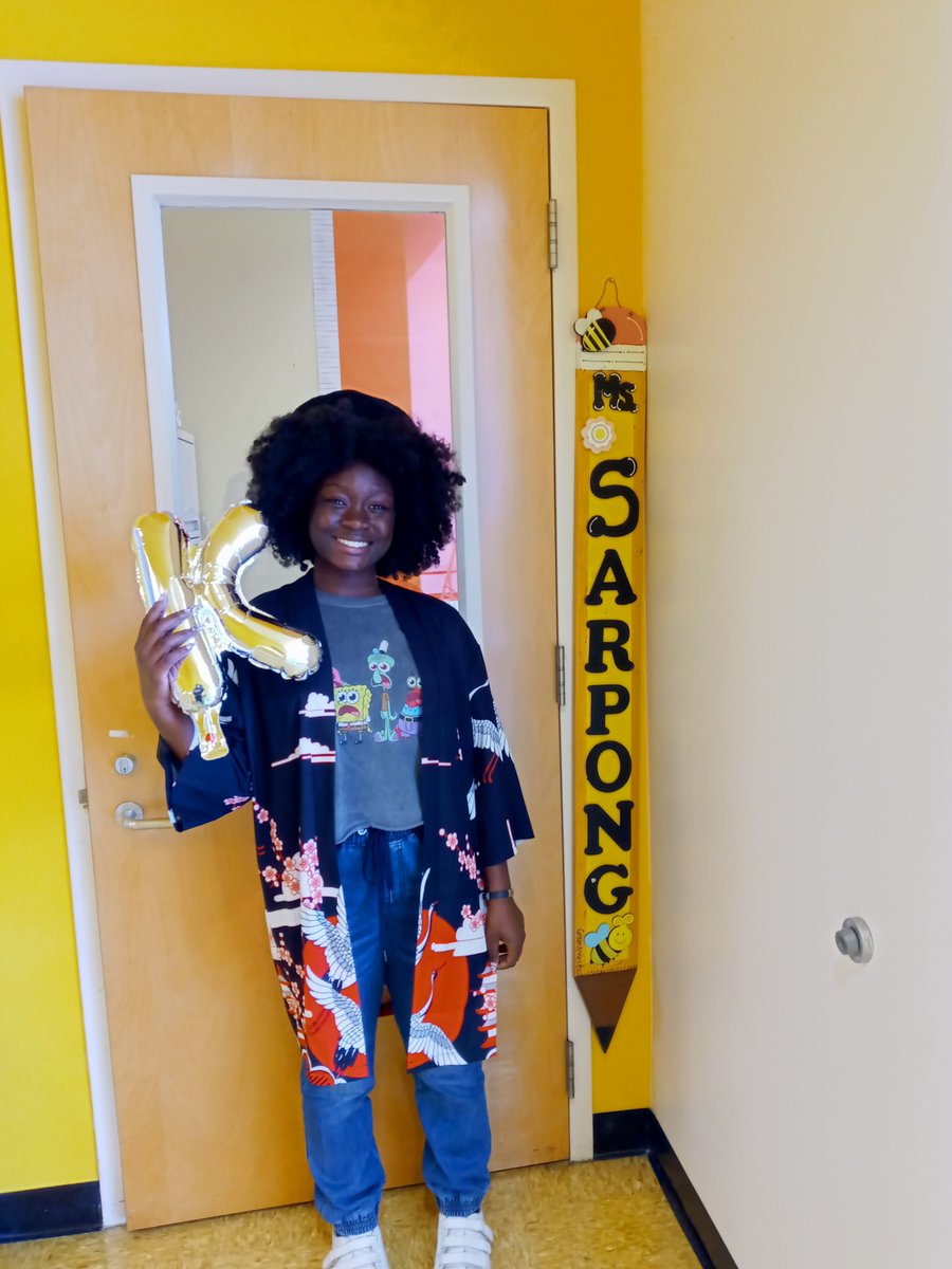 Because every Mighty Mustang teacher gets a big pencil with their name on it! These 1st year teachers are ready to start the school year. 
<a href="/MorenoMustangs/">Joe E. Moreno ES</a> <a href="/acastro_hisd/">acastro_hisd</a> <a href="/elipadi67/">Ms. Padilla-Lima</a> <a href="/IlsaAVillarreal/">Adriana Villarreal</a>