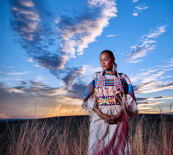 There are some people who always seem angry and continuously look for conflict. Walk away; the battle they are fighting isn’t with you, it is with themselves.

~ Unknwn