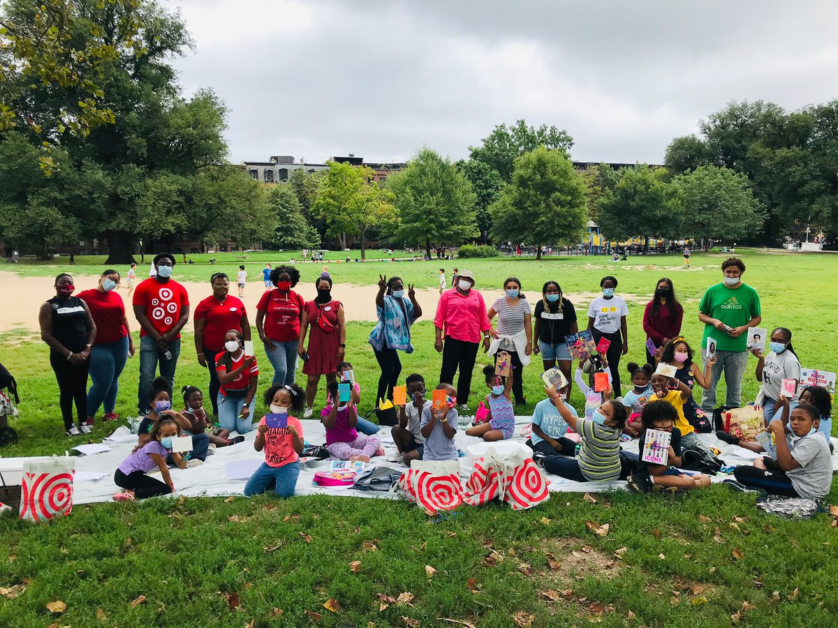 SoftVIBElines's tweet image. Had so much fun volunteering w/ my peers &amp;amp; @asneaaorg in supporting her w/ her Community Legacy Project. The kids really enjoyed this tour &amp;amp; the activities. #T1849 #T2212 #T2850 #T3356