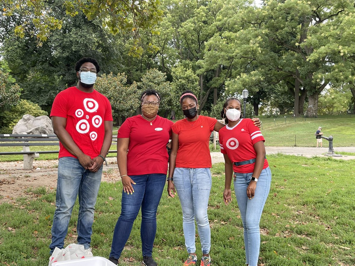 SoftVIBElines's tweet image. Had so much fun volunteering w/ my peers &amp;amp; @asneaaorg in supporting her w/ her Community Legacy Project. The kids really enjoyed this tour &amp;amp; the activities. #T1849 #T2212 #T2850 #T3356