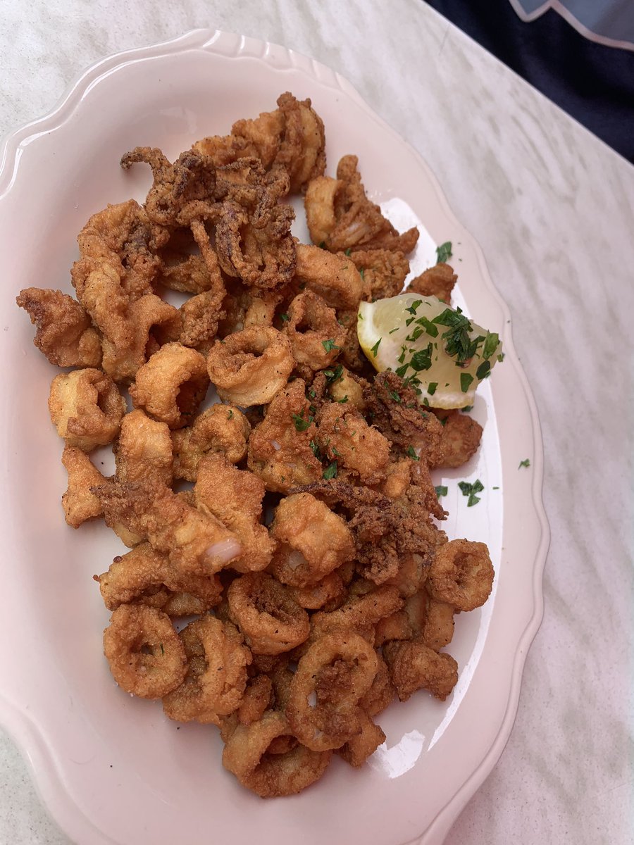 Miri & Margo || travelingwithmiriandmargo (@miriandmargo) on Twitter photo Miri is back from Boston! Gosh, I love that city. Have you been? 
#Travel #boston #redsox #lobster #friedcalimari #lobsterroll #allthefood #thedailycatch Miri is back from Boston! Gosh, I love that city. Have you been? 
#Travel #boston #redsox #lobster #friedcalimari #lobsterroll #allthefood #thedailycatch