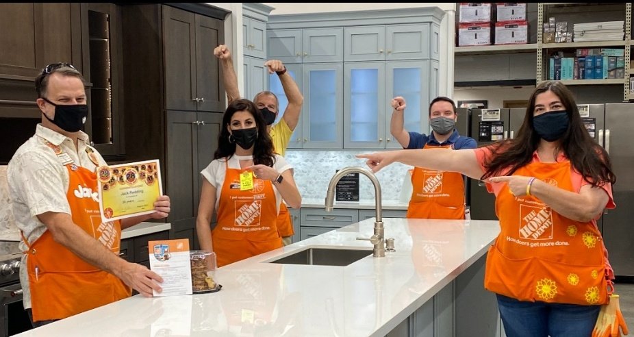 Thank you Jack for taking great care of our customers for the last 28 years happy anniversary! #badgerup 🐾🐾 <a href="/hcbellas/">hilda bellas</a> @6549_Angel @ferjoshlara <a href="/MelissaG_THD/">Melissa Griffith</a> <a href="/CarpenterTrina1/">Trina Carpenter 🐾</a> <a href="/DougLam10088913/">Doug Lamb</a> <a href="/kear_tiffany/">Tiffany Kear</a>