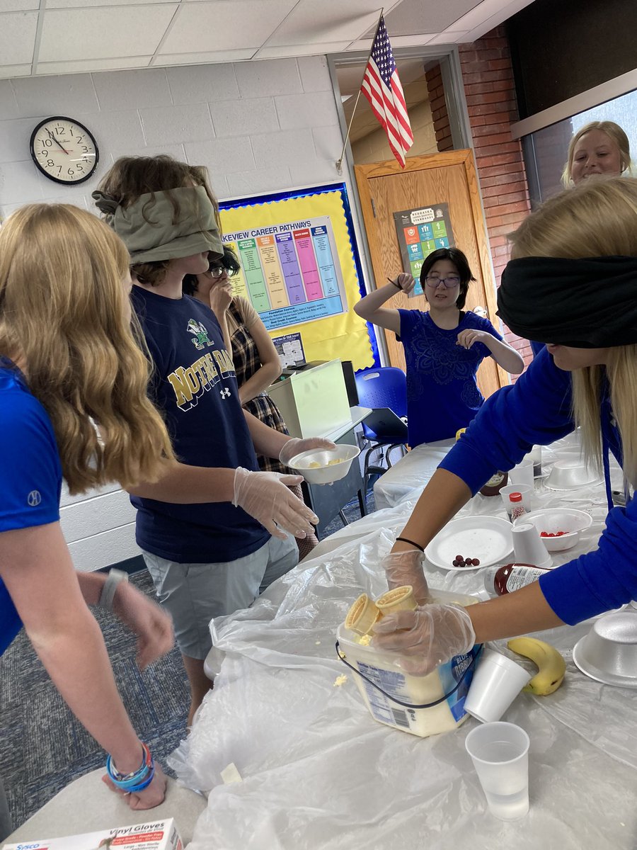 TaraDlouhy's tweet photo. A fun engaging lesson on the first full day of school⦠yes please! Messy-yup! Costly-yup! Worth every second-yup! Excited to see what Careers class has in store this year! #teachsoftskills #blindmonkey #deafmonkey #mutemonkey #teamwork #problemsolving #communication https://t.co/stY1szBuWe