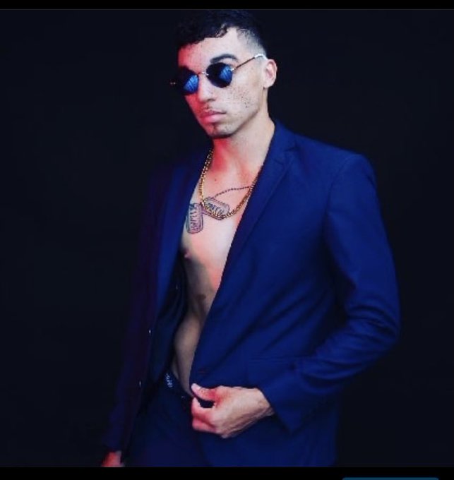 Miami living. I wear my sunglasses at night. https://t.co/Yn2ILf2uPI https://t.co/18Ze1Ftmhr<a href="/tag/itsabouttime"class="tags"><span>#itsabouttime</span></a>