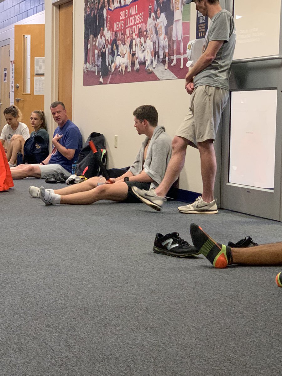 sbcozart's tweet photo. Thank you @ReinhardtXC_TF for letting us spend time with you today! Love loving on this team. #RunforOne #OneEagle https://t.co/VJOX7AmWXK