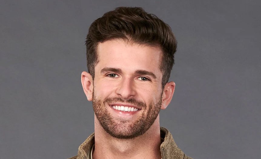 TheBachBabes's tweet photo. While we’re on the topic, some other good options for Bachelor

#TheBachelor https://t.co/17eYzC1XWp