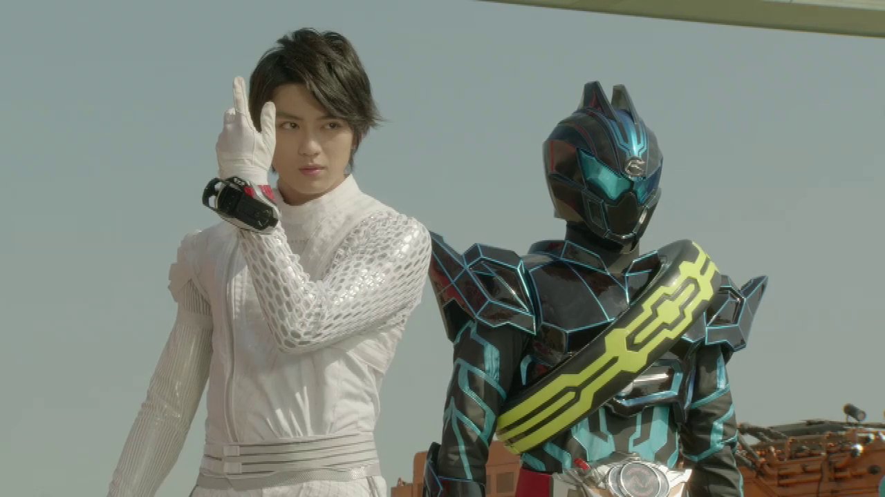 X 上的Ian Titular:「This scene from Kamen Rider Drive: Surprise Future IMO encapsulates Sonny Chiba's legacy in the present. His son, Mackenyu is standing beside JAE suit actor Kazuya Okada who plays