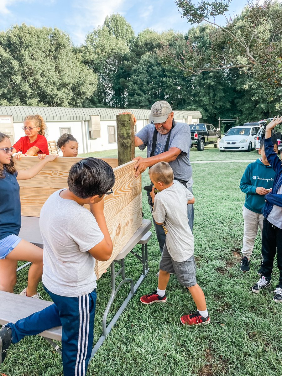 myerselementary's tweet photo. “Today was a great day at Myers! So many life skills were taught out in the garden today. Not only did we learn a lot, but the end product looks AMAZING as well!”
Kacie Landers
#thankfulforcommunity #mrslandersrocks #learningthroughapplication #hallcounty #together https://t.co/YNgCt2VjQe