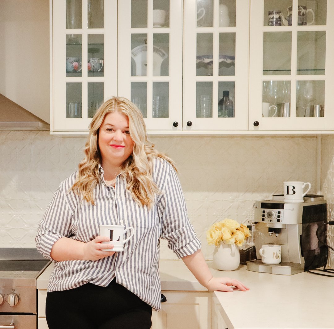 I quit! And I've never been happier.

I quit people pleasing, I quit parts of my business that no longer serve me, I've quit being the nice girl, I've quit discounting my prices, I've quit the building a corporate style business.

Instead I...
🥰 am serving my clients but with