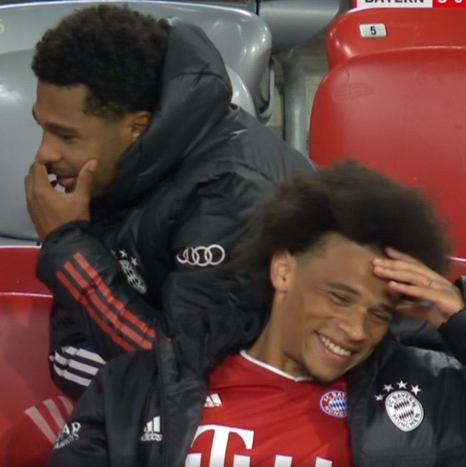 YxngGullas tweet media