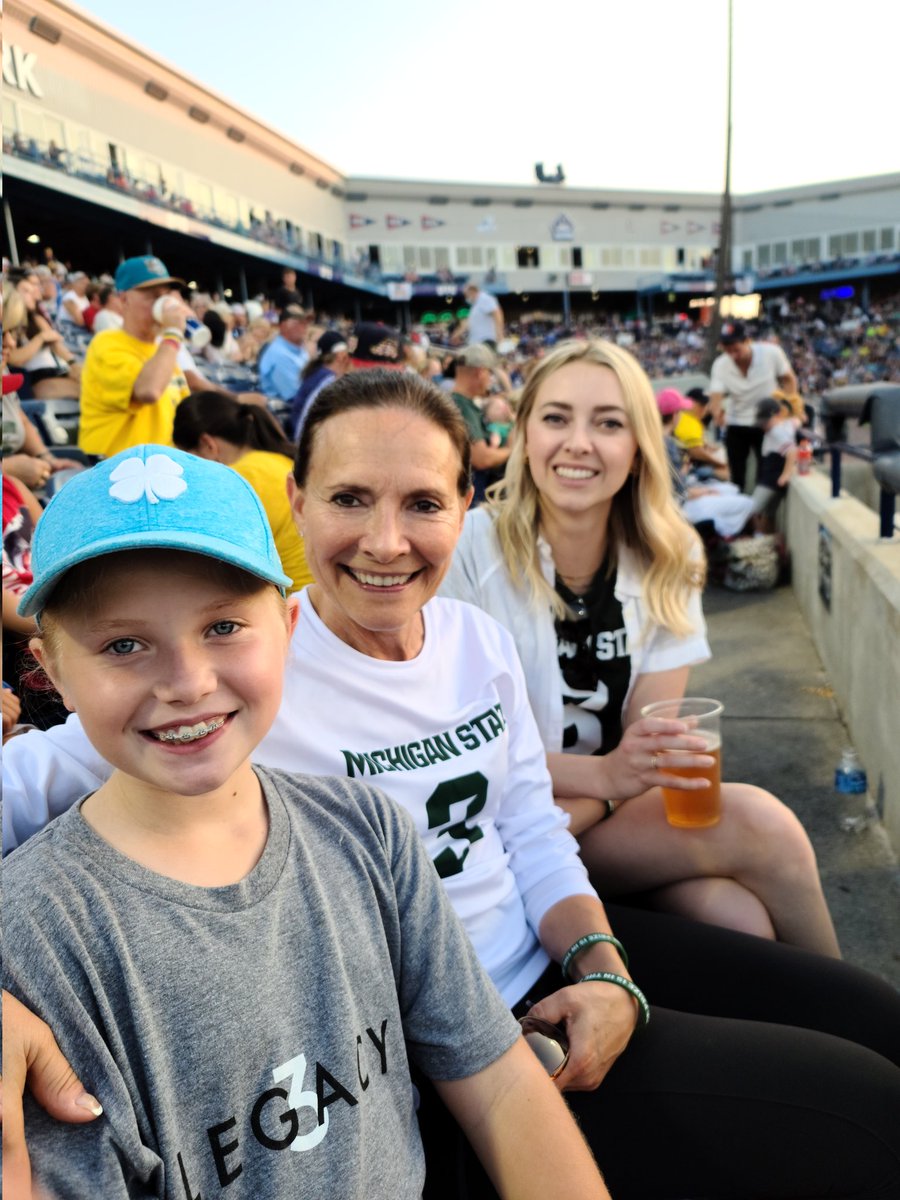 spartykids's tweet photo. So incredibly special 💖 to see both Katie and Karen Sadler at the @wmwhitecaps rivalry game night for the @Sadler_3 foundation!
#Sadler3aroundtheworld #capgram #KindnessMatters https://t.co/w7CFx56jFQ