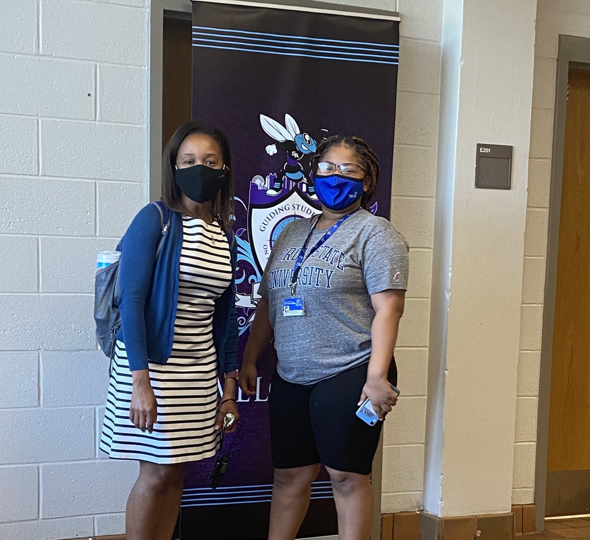 CrystalJanuary's tweet photo. 👋🏾 @GeorgiaStateU We are proud to send you another @APS_HighSchools C/O 2021👩🏾‍🎓 Today was move in day!!! Don’t tell me what they can’t do🙌🏾👏🏾💜 🎯 @APSsatlanta @PrincipalFord @TommyUsherAPS @DrLisaHerring https://t.co/sbmlegJAVn