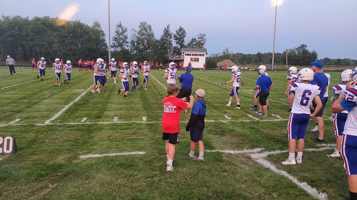 WAOWPhotog2's tweet photo. Glenwood City with a passing TD, trail Spencer Columbus 19 to 13 https://t.co/5RFyE32Xqp