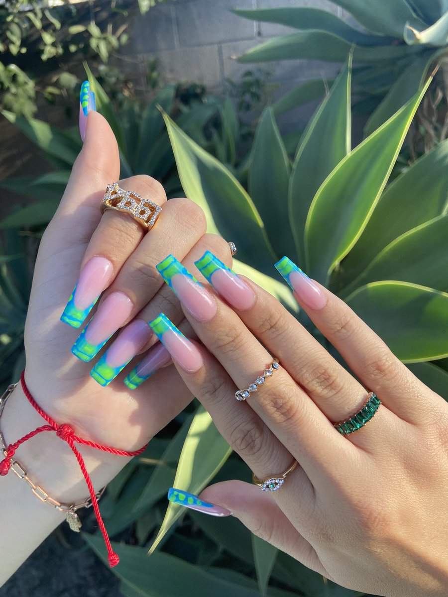 LiddoeC's tweet photo. IG: nailsbyliddoe 🤍 https://t.co/wAMM31yKxo